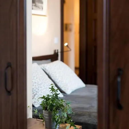 Free Parking Apartman